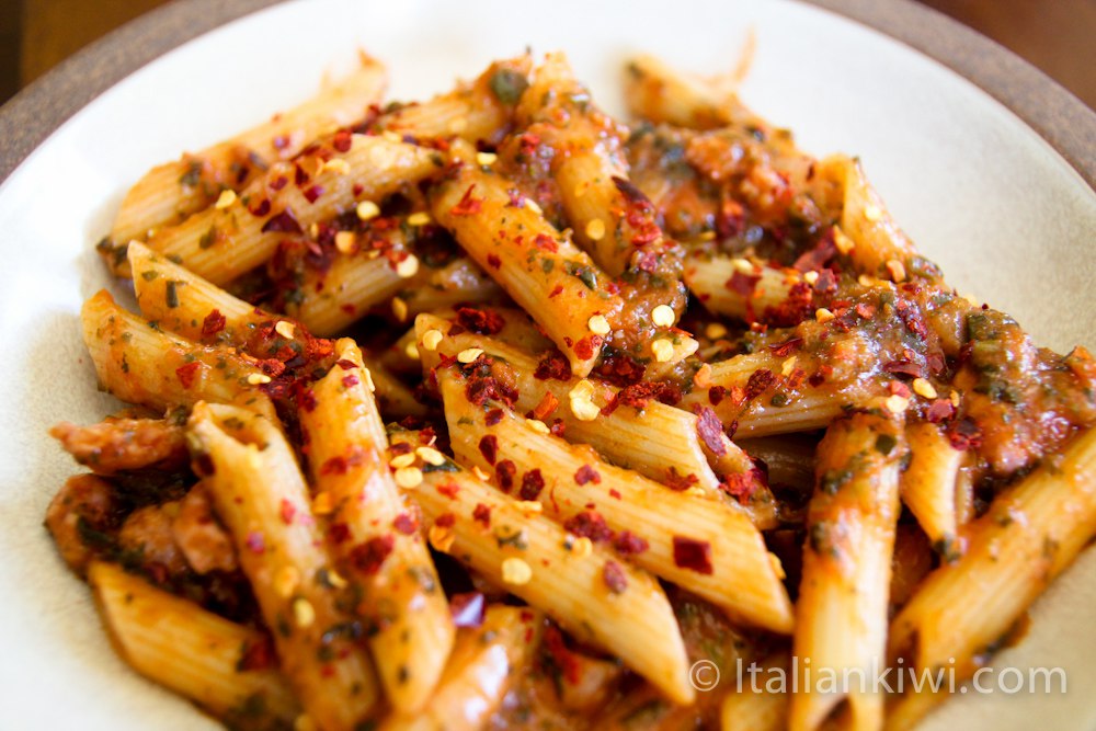 Pasta with spinach and sausage