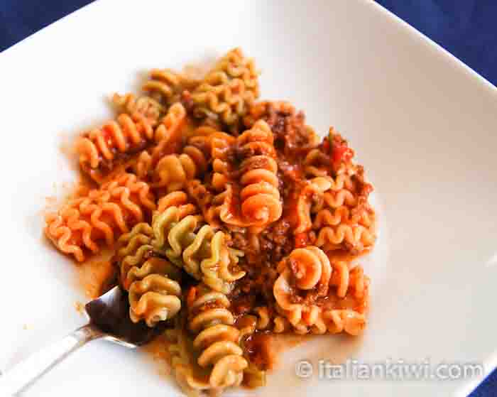 Pasta with ragu meat sauce 