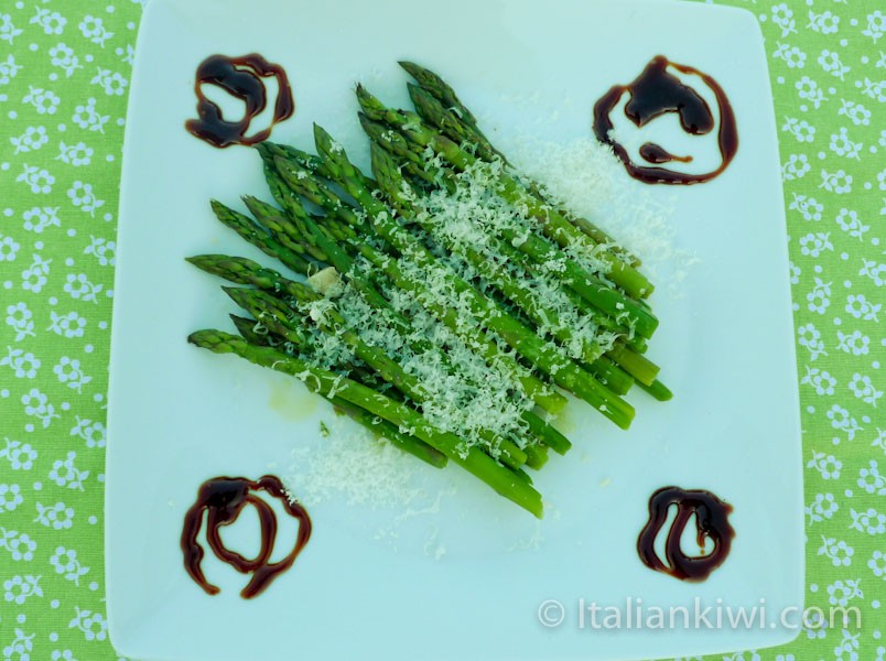 Asparagus alla parmigiana