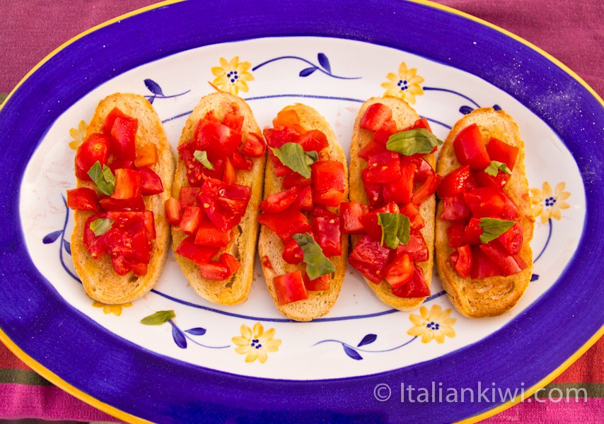 bruschetta with tomatoes and basil