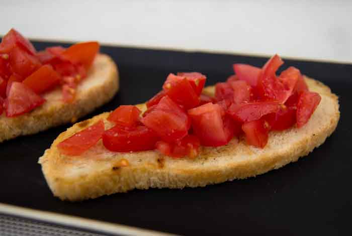 Itaian bruschetta with tomato