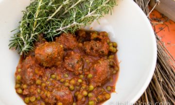 meatballs with peas