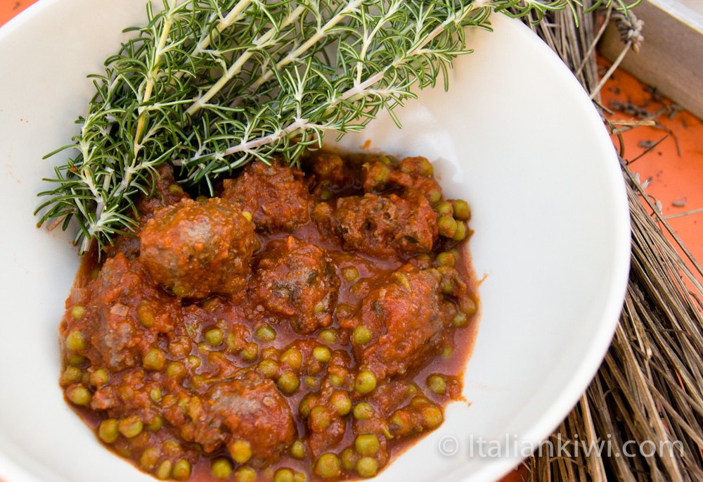 meatballs with peas