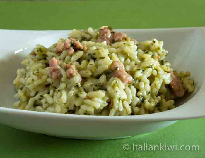 Risotto with beer, sausage and spinach