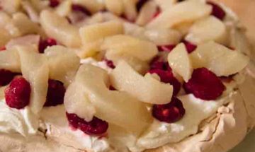 Pavlova: The giant meringue from New Zealand