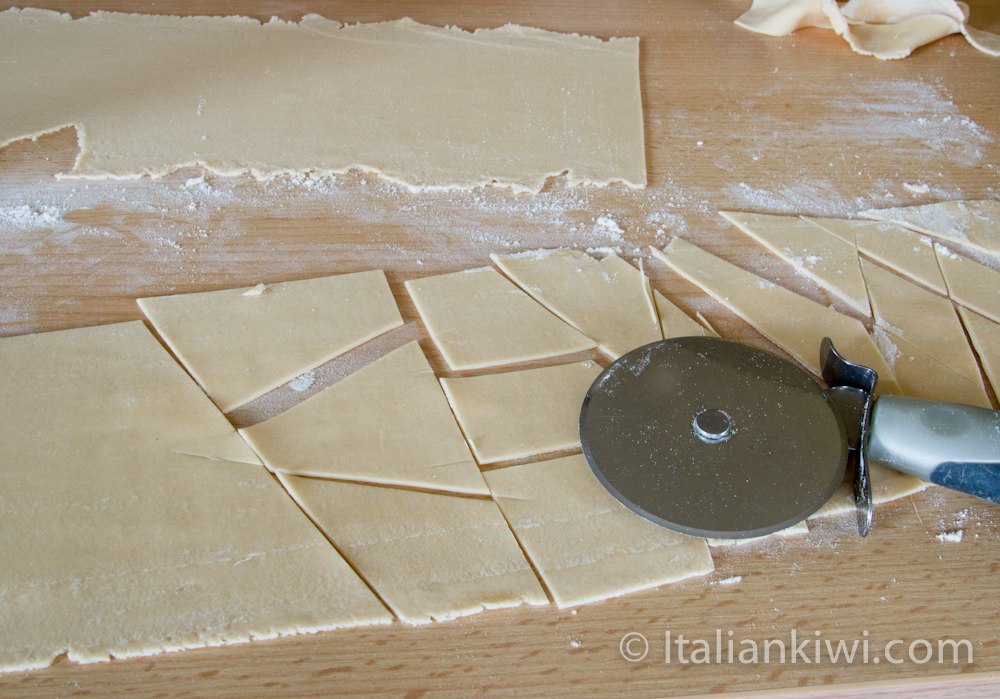 Cutting fresh pasta dough