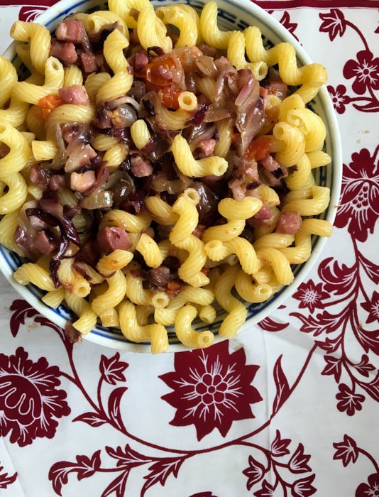 pasta with radicchio, bacon and olives