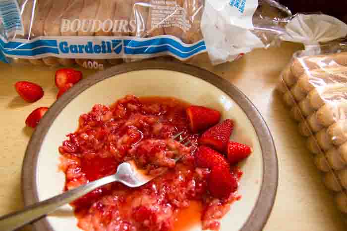 mashed strawberries