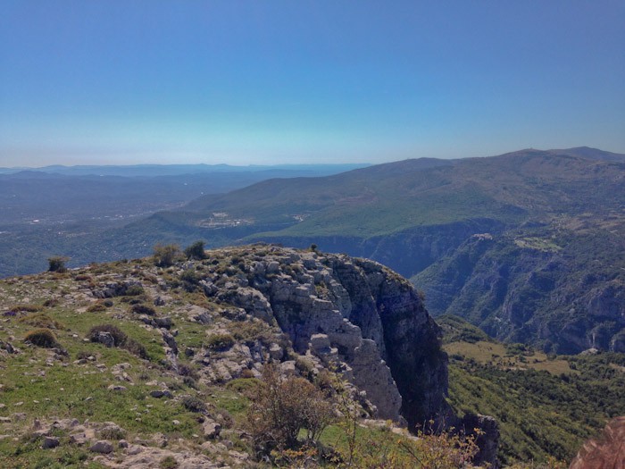 Pic du Courmettes toward the Gorge du Loup and Gourdon.