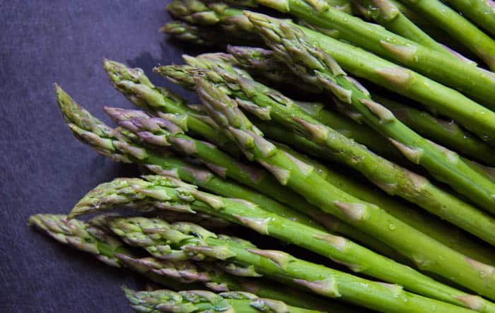 Asparagus with balsamic vinegar and mustard