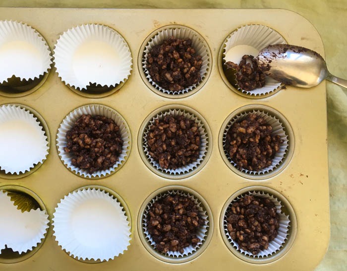 chocolate crackles
