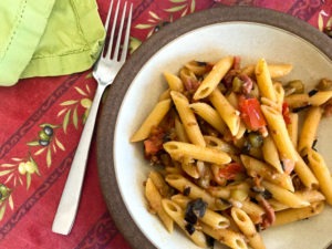 Pasta with eggplant and speck